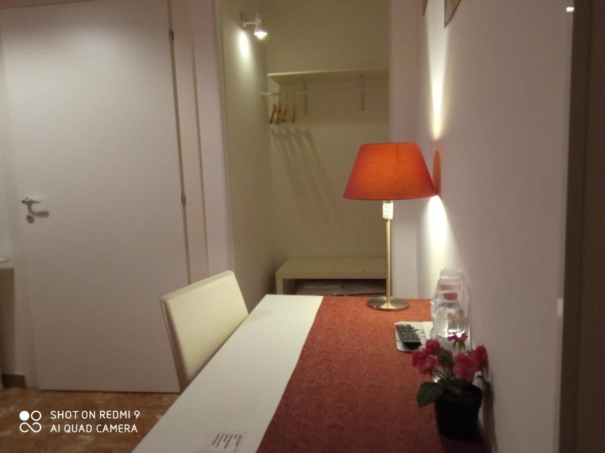 Bed & Breakfast Fontanarossa Airport -Private Parking- คาตาเนีย ภายนอก รูปภาพ