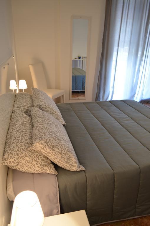 Bed & Breakfast Fontanarossa Airport -Private Parking- คาตาเนีย ภายนอก รูปภาพ